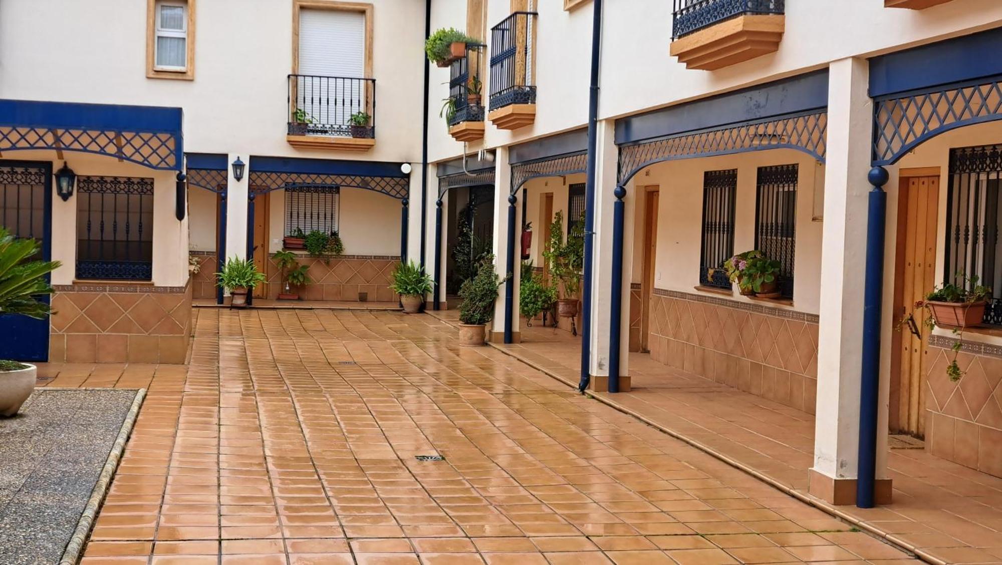Apartamentos Maria Cristina Con Parking Gratis Cordoba Exterior photo