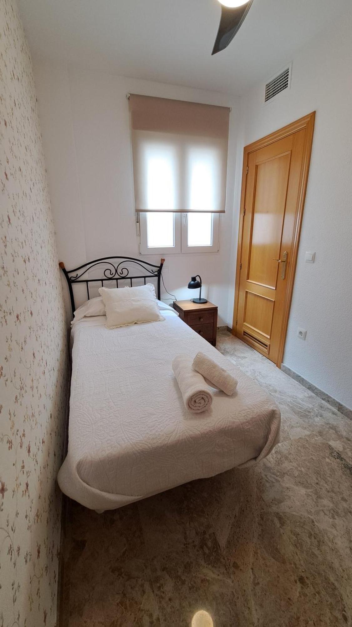 Apartamentos Maria Cristina Con Parking Gratis Cordoba Exterior photo