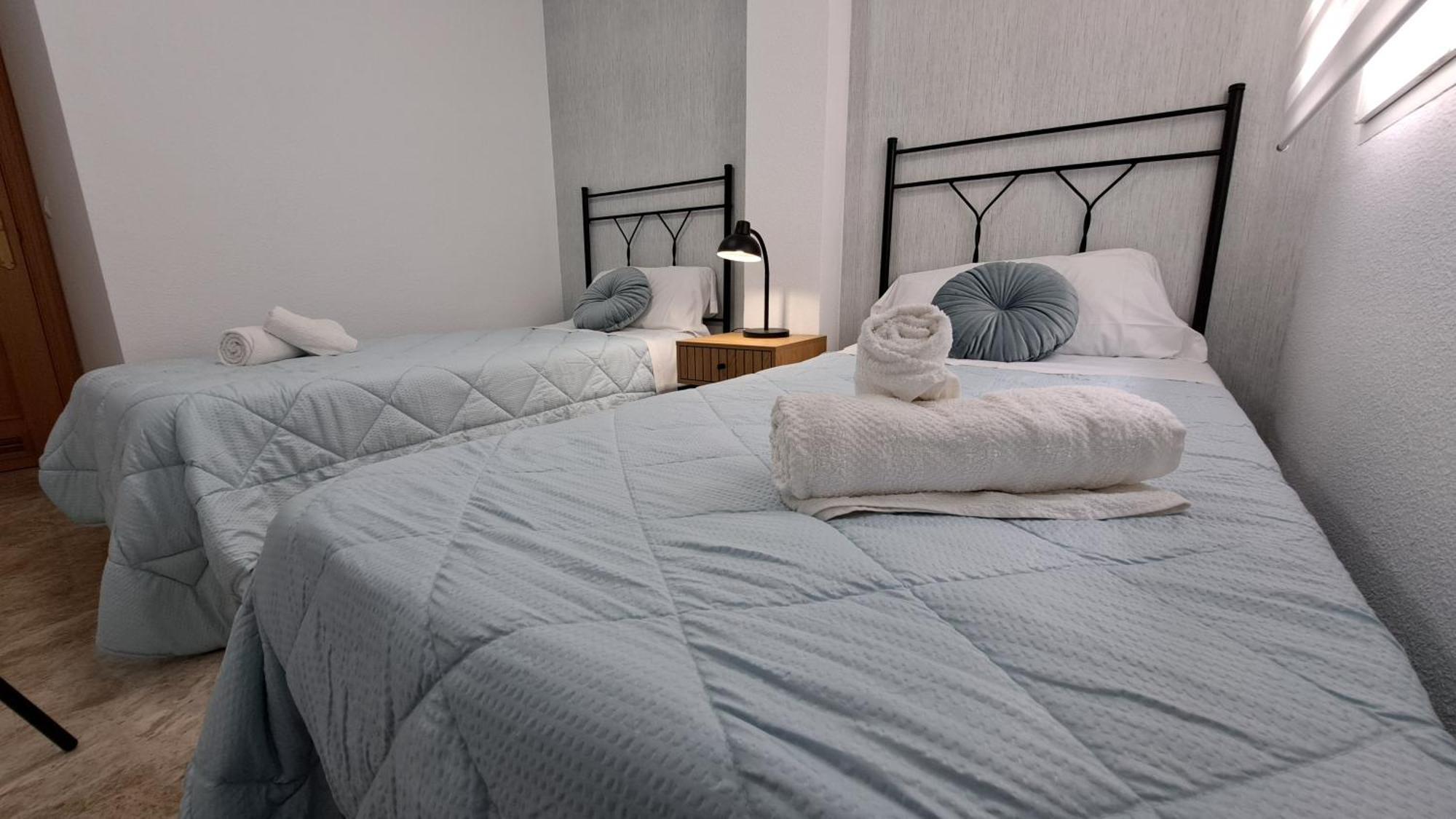 Apartamentos Maria Cristina Con Parking Gratis Cordoba Exterior photo